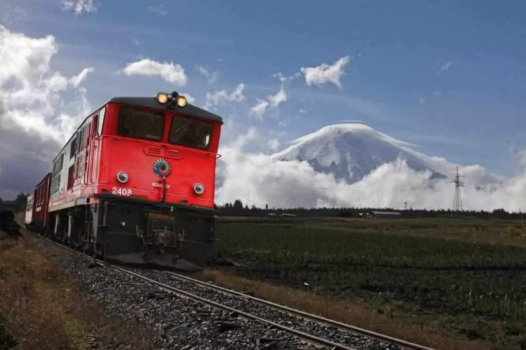 Bella foto del treno Ecuador Soluzione Bassa